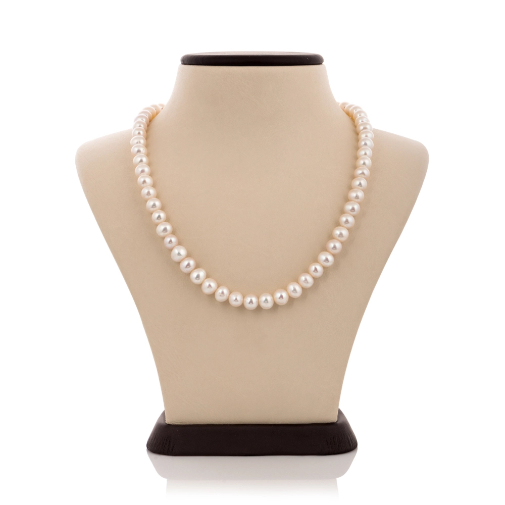 Pearl necklace with gold inserts