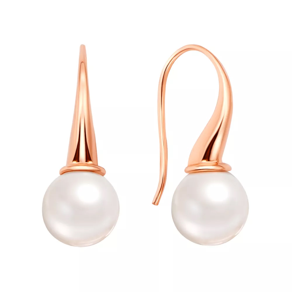 Gold earrings with pearls